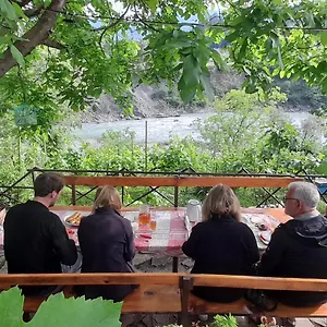 Alloggio in famiglia Honey-house “kastrioti” Albania